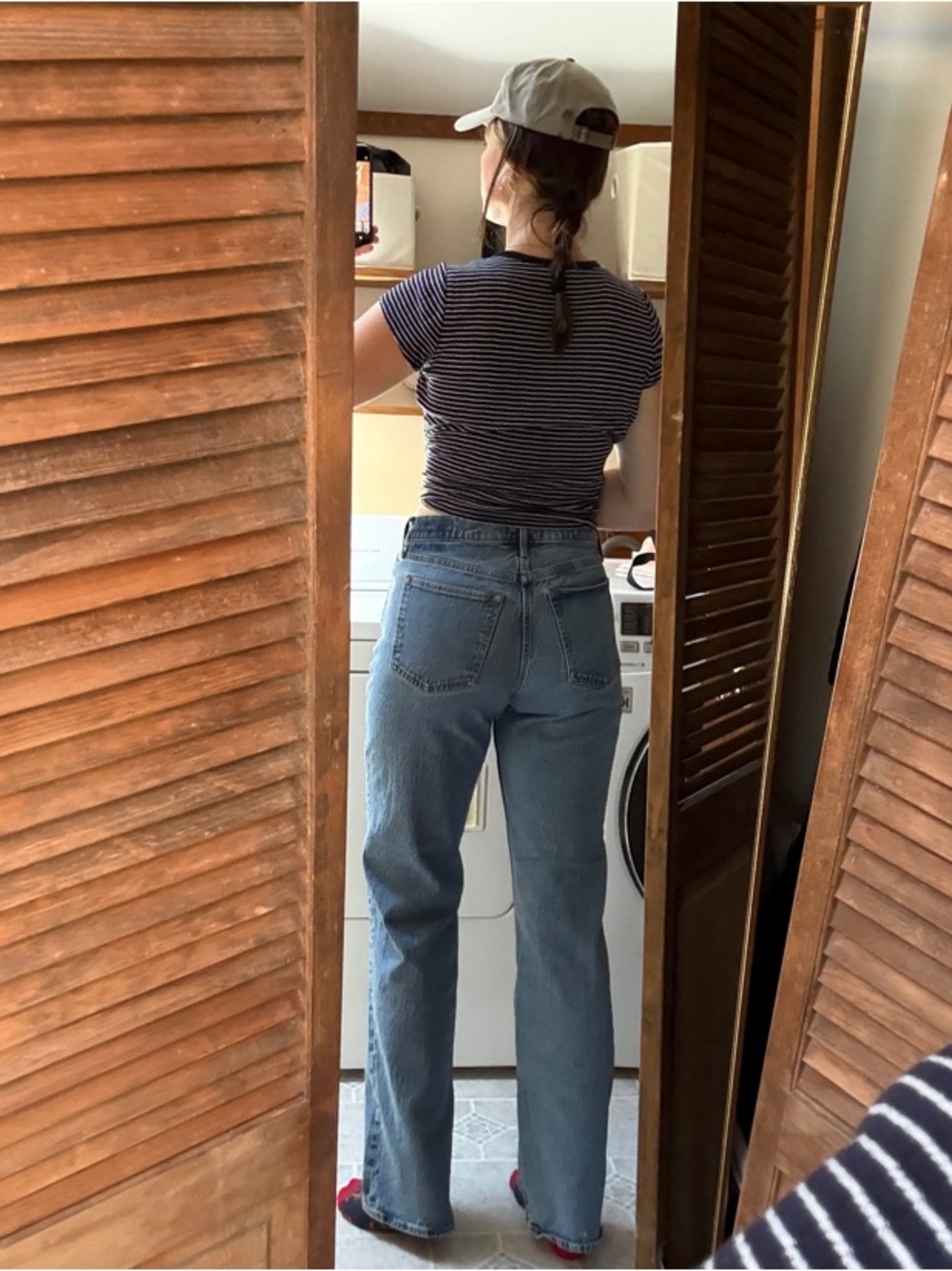 EXTRA LONG - Abercrombie & Fitch Straight-Leg Jeans in Light Blue Wash - Picture 6 of 6